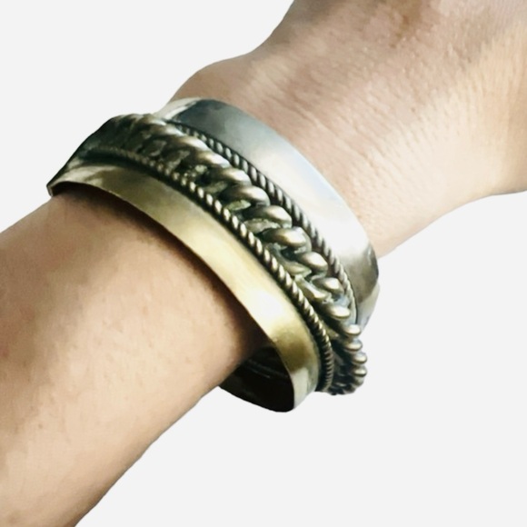 Vintage Silver Bracelet - Picture 5 of 9